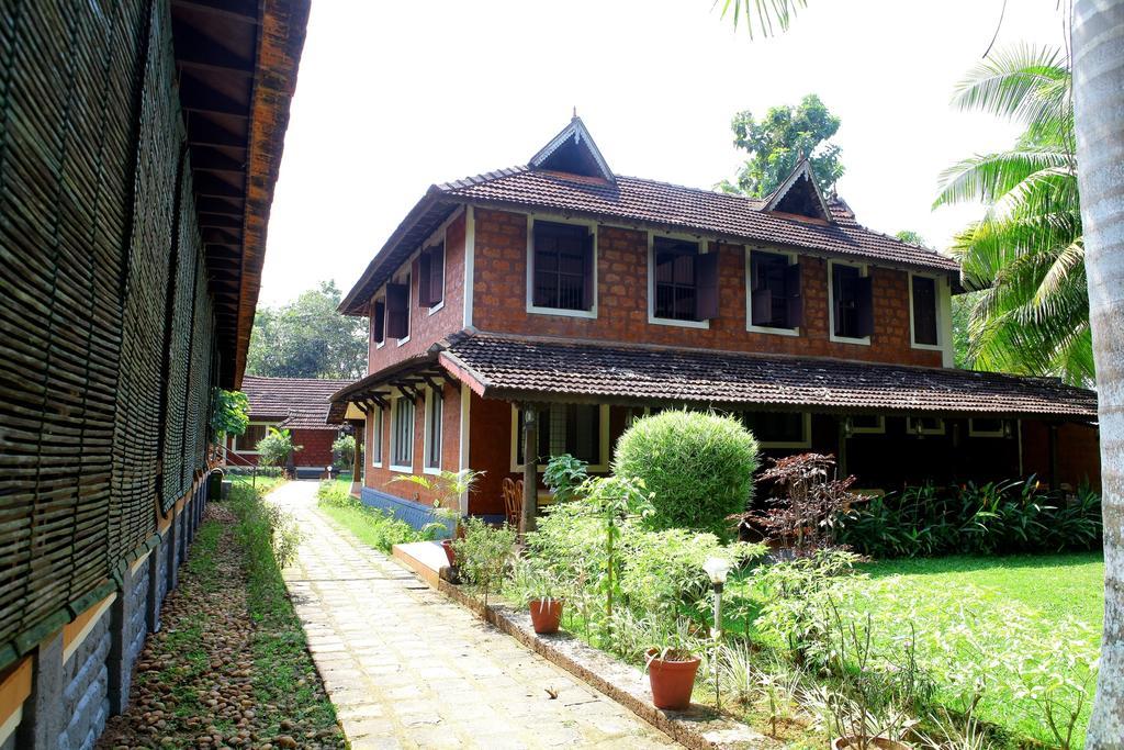 Athreya Ayureveda Centre Kottayam Exterior foto